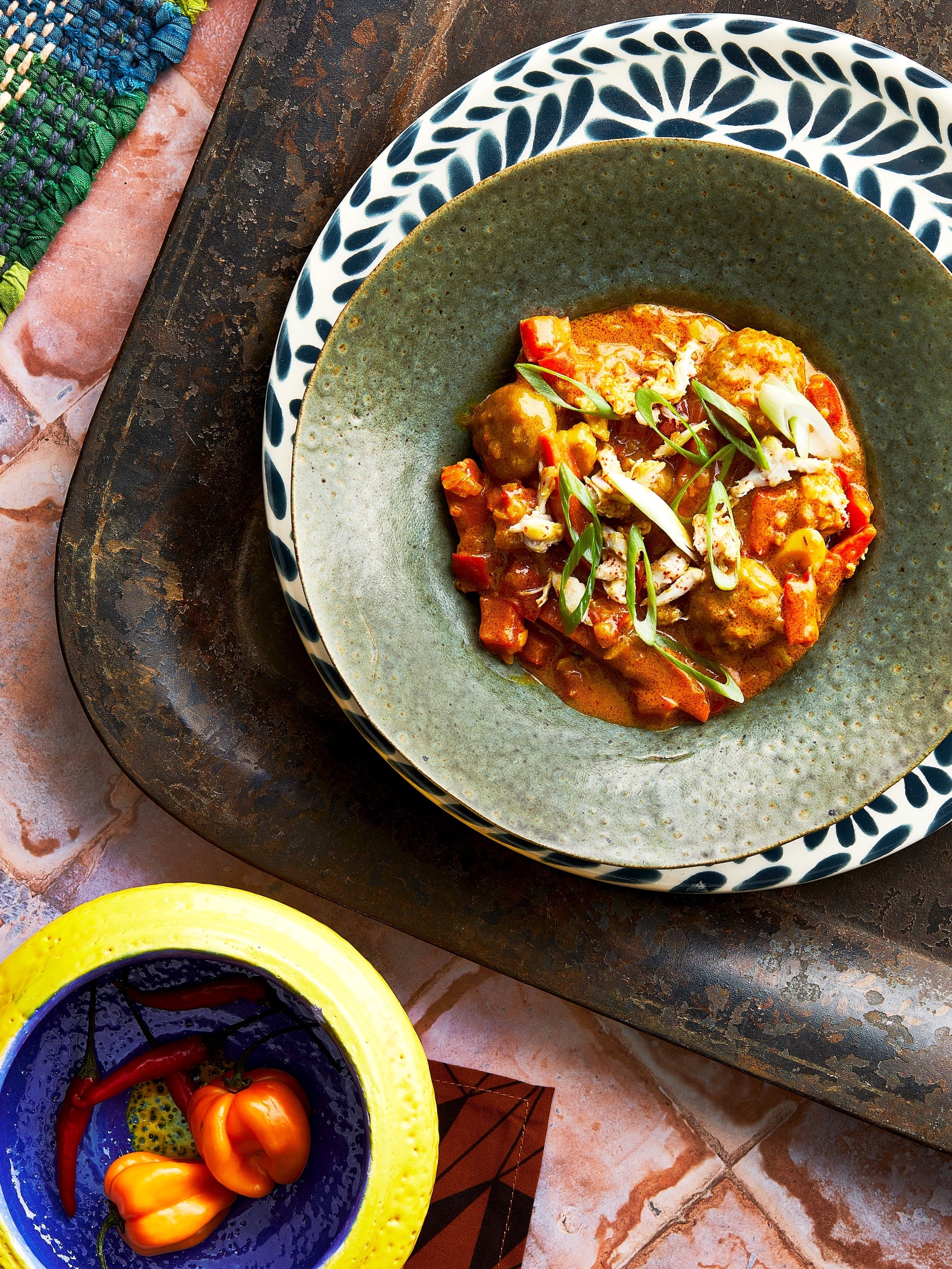 Maya's Curry laroot-world